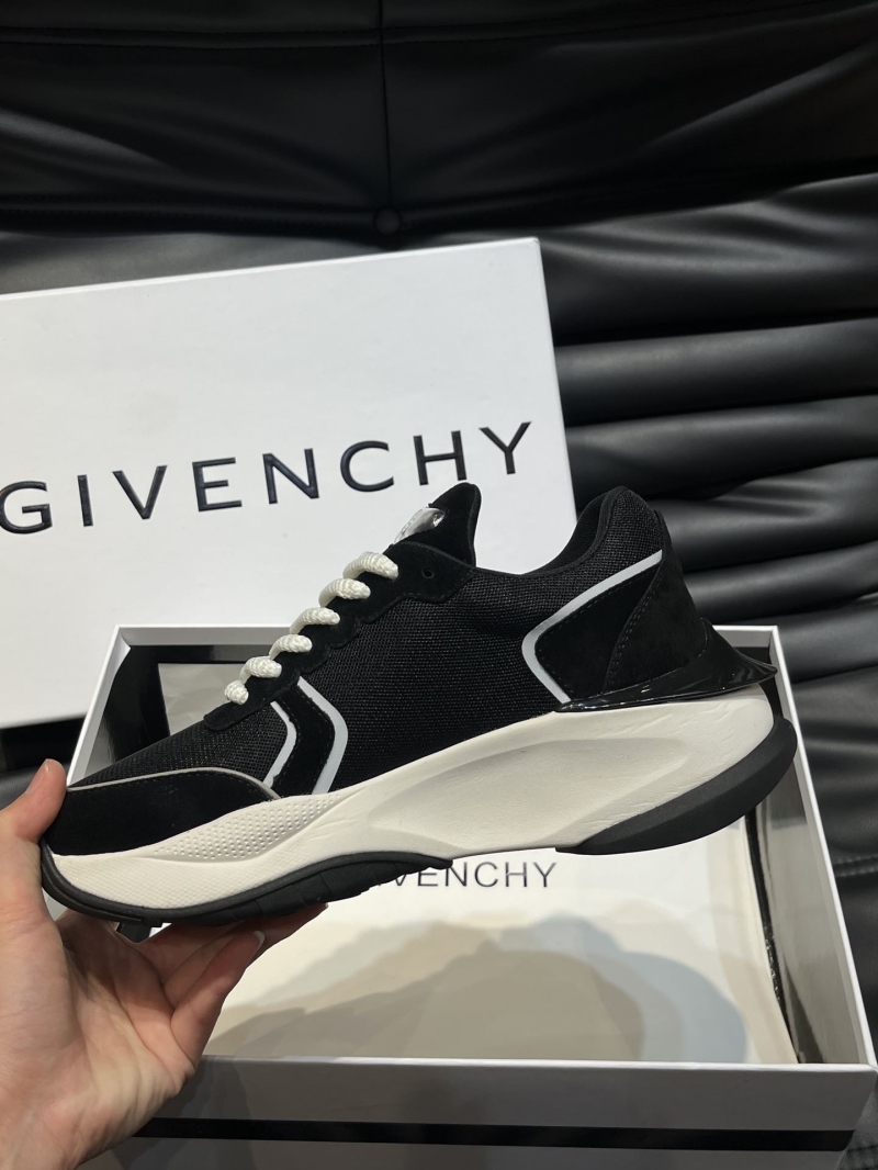 Givenchy Sneakers